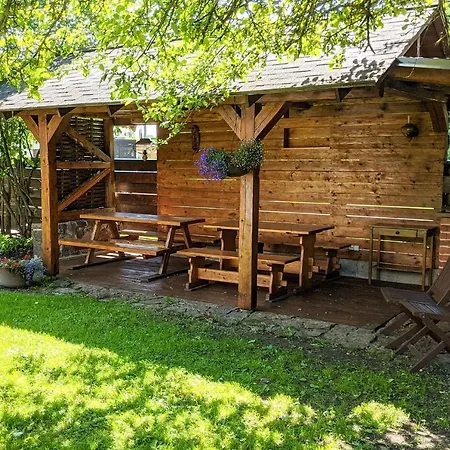 克兰茨船长住宿加早餐旅馆 3* 派尔努